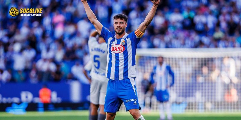 Espanyol ăn mừng bàn thắng trên sân khách đầy cảm xúc