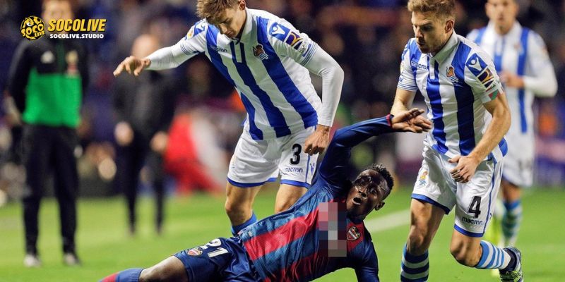 "Những chú ếch" Levante đối mặt với 90 phút tra tấn thể lực trong chuyến làm khách đầy giông bão